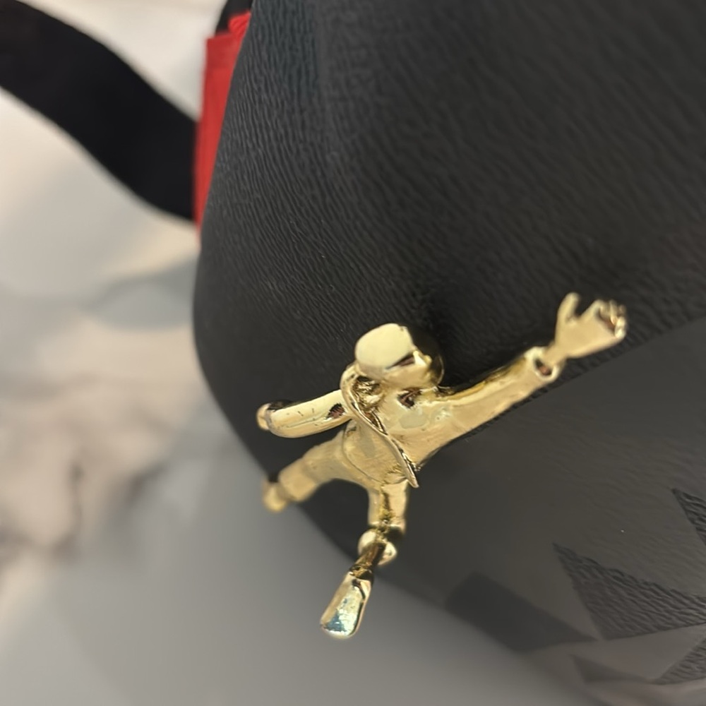 🧡 SPRAY-GROUND 11 ninja backpack - AMAZING FIND Previously used 🔥 - Picture 9 of 17